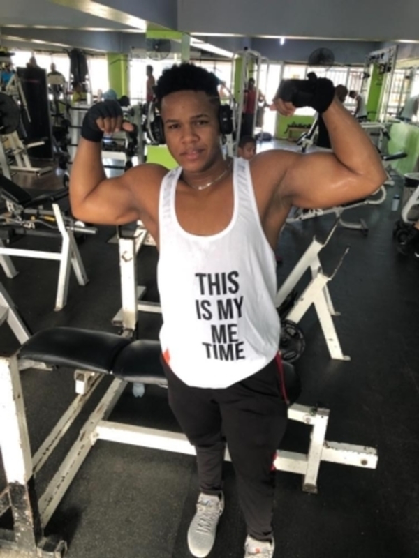 Date this nice looking Dominican Republic man Fernando from Santo Domingo DO35686