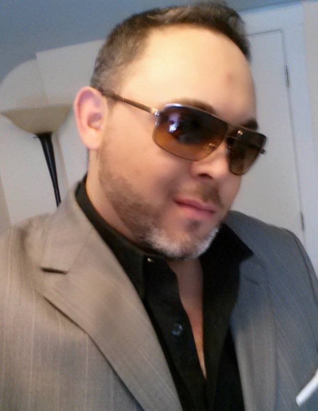 Date this fun United States man Bank from Pawtucket US20226