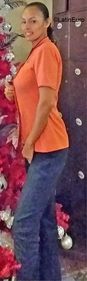 Date this funny Venezuela girl Yanet from Caracas VE2614