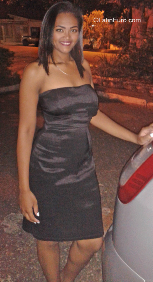 Date this foxy Colombia girl Yexily from Bogota CO25915