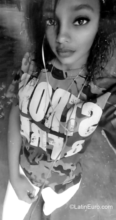 Date this sultry Dominican Republic girl Marisol from Samana DO35789