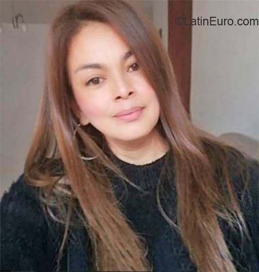 Date this passionate Colombia girl Leydes from Bogota CO25955