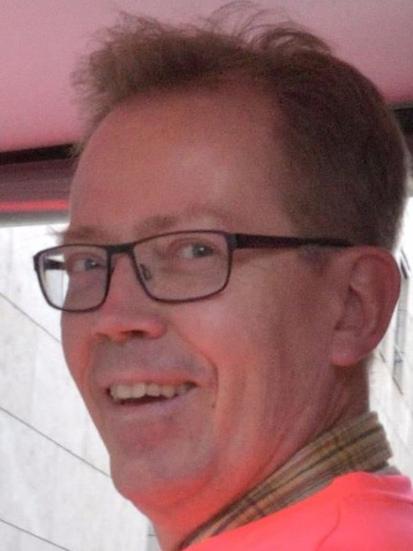 Date this cute Sweden man Bosse from Solna SE258