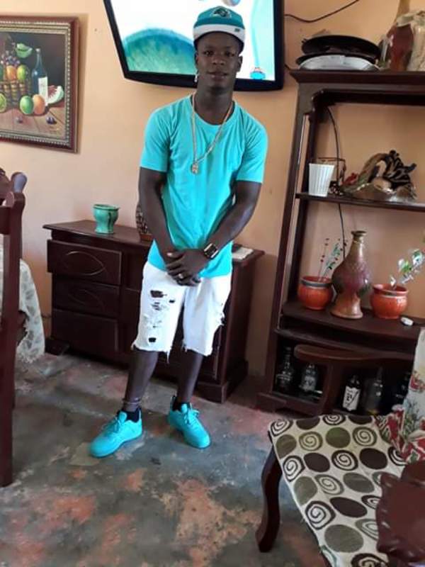 Date this gorgeous France man Starling from Guyana FR292