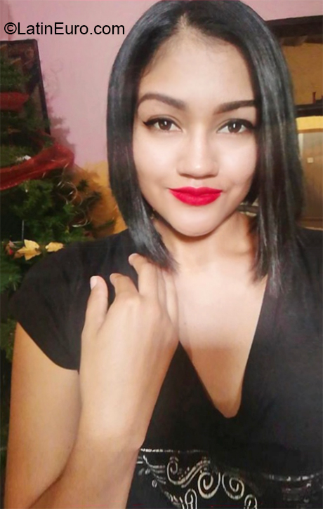 Date this foxy Venezuela girl Eduarlis from La Victoria VE2697