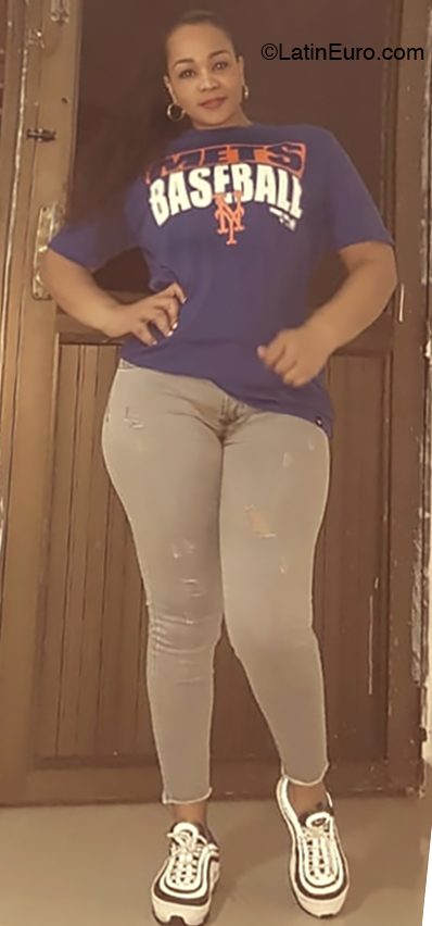 Date this lovely Colombia girl Ana maritza from Buenaventura CO26053