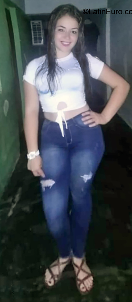 Date this passionate Colombia girl Yaireth from Cucuta CO26072