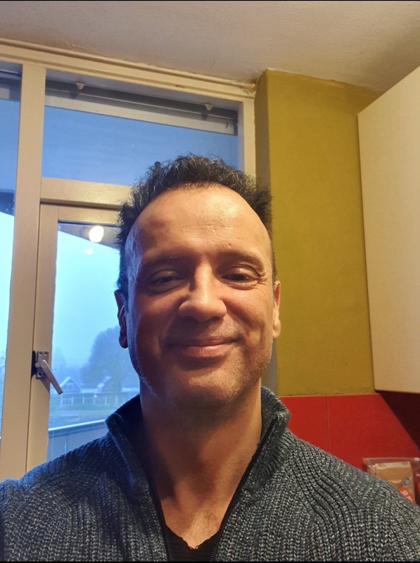 Date this stunning Netherlands man Carl from Rotterdam NL321