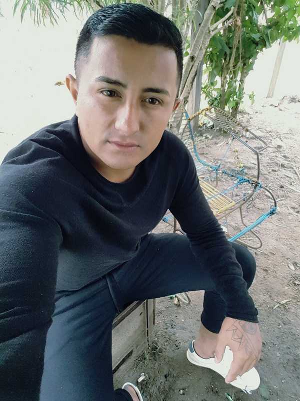 Date this gorgeous Honduras man Josse from Yoro HN2710