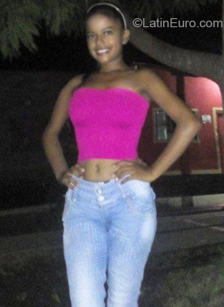 Date this cute Colombia girl Neyla from Bucaramanga CO26125