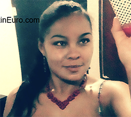 Date this delightful Colombia girl Jenifer from Cali CO26127