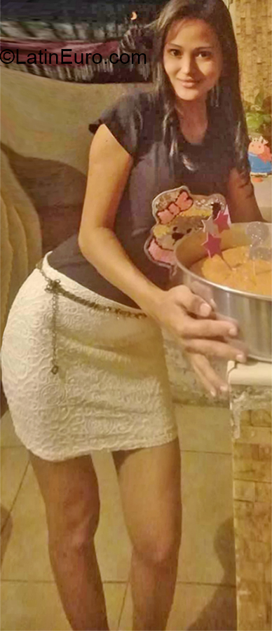 Date this delightful Venezuela girl Carolina from Ciudad Guayana VE2733