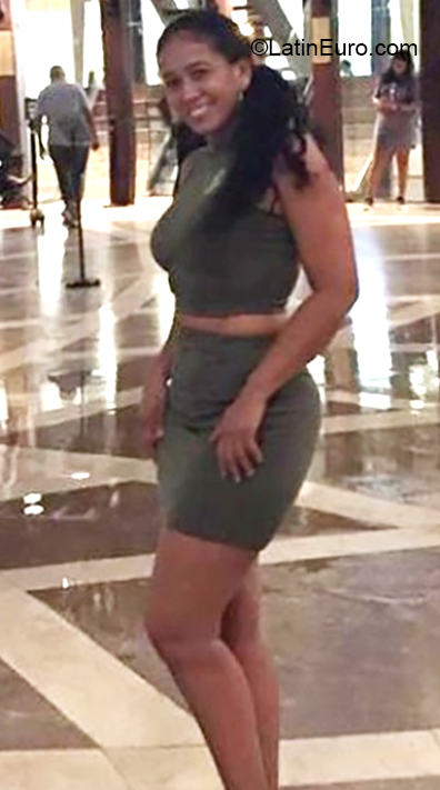 Date this funny Colombia girl Verlis from Cartagena CO26139