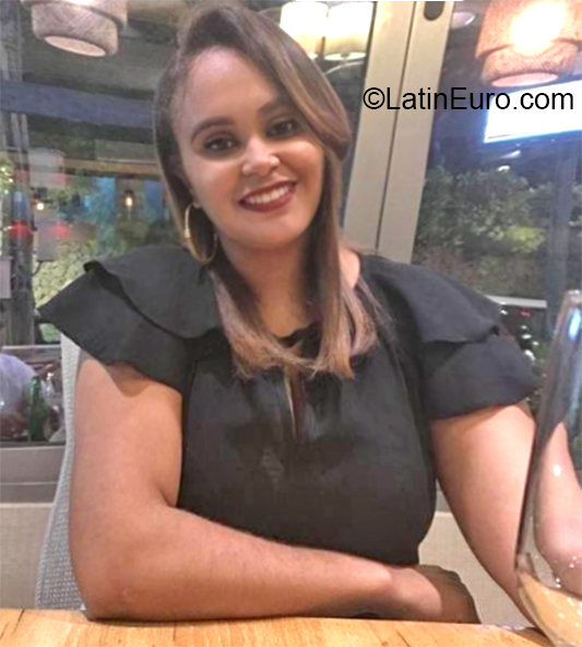 Date this good-looking Dominican Republic girl Miguelina from La Vega, Rep Dom DO36284