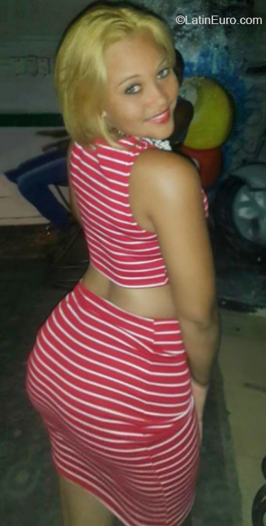 Date this sensual Dominican Republic girl Lisy from Santo Domingo DO36345