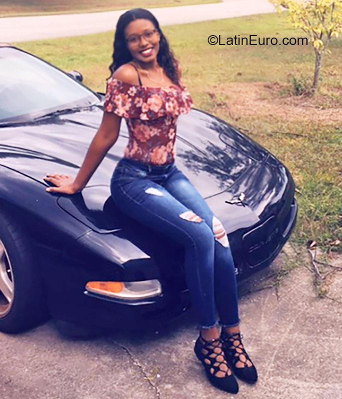 Date this passionate Jamaica girl Unique from Kingston US20405