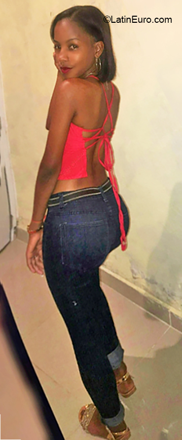 Date this georgeous Dominican Republic girl Luisa from El Seibo DO36376