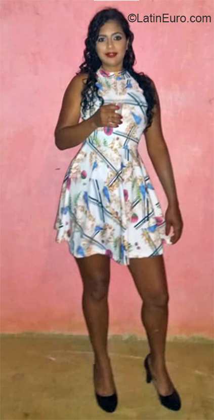 Date this cute Brazil girl Suzy from Salvador BR10953