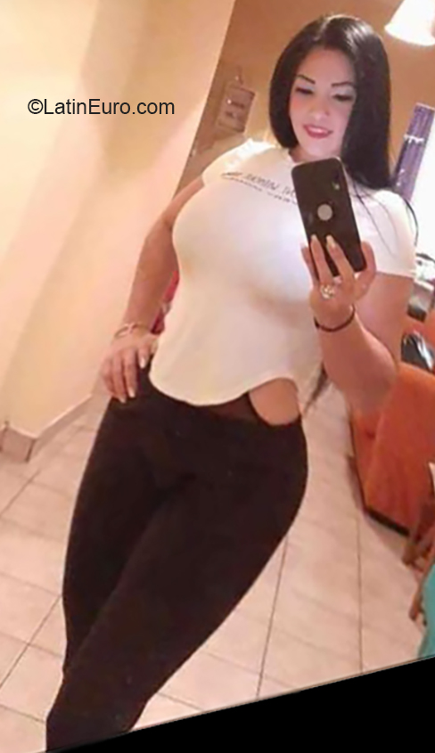 Date this exotic Venezuela girl Jessica from Maracaibo VE2775