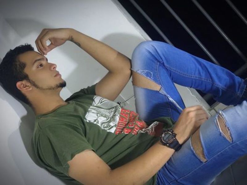 Date this tall Colombia man Guzzy from Medellin CO26256