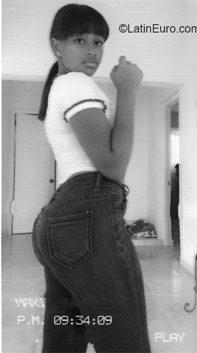 Date this fun Dominican Republic girl Maxil from Hato Mayor DO36585