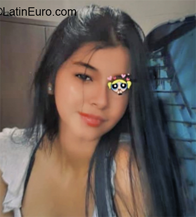 Date this fun Colombia girl Juliana from Medellin CO26311