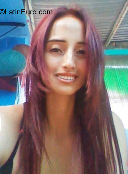 Date this nice looking Colombia girl Melissa from Bogota CO26365