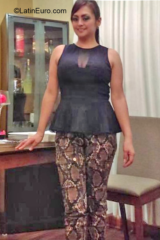 Date this pretty Peru girl Jessica from Lima PE1468