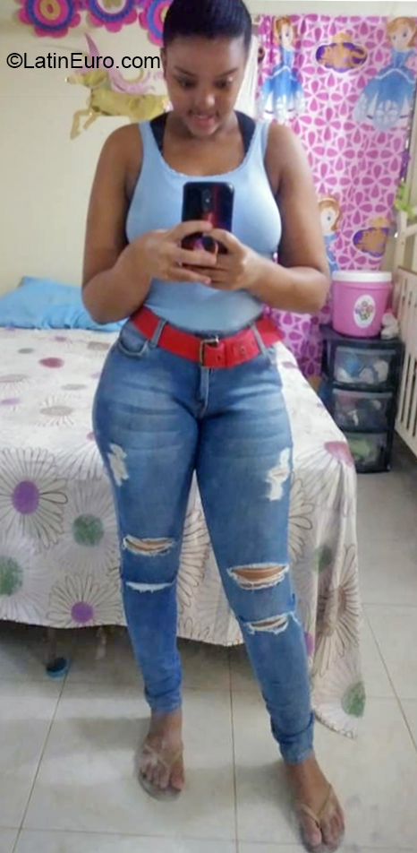 Date this good-looking Dominican Republic girl Lisbeth from Santiago DO36915
