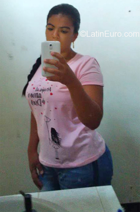 Date this tall Colombia girl Carolina from Puerto Boyaca CO26532