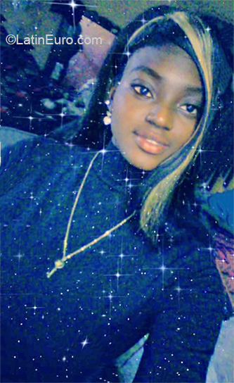 Date this sultry Dominican Republic girl Yohanna from Barahona DO37072
