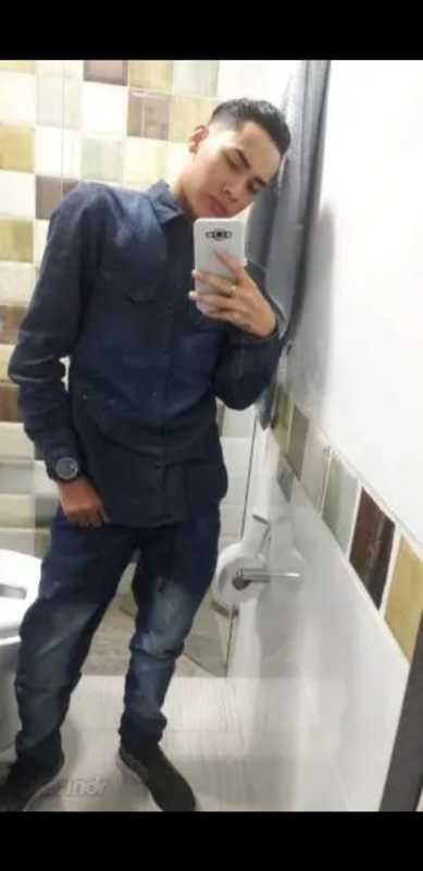 Date this beautiful Colombia man Andres rivera from Medellin CO26588
