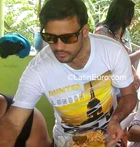 Date this voluptuous Brazil man Jerbsson from Caruaru BR11020
