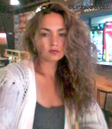 Date this attractive Colombia girl Yudi from Medellin CO26614