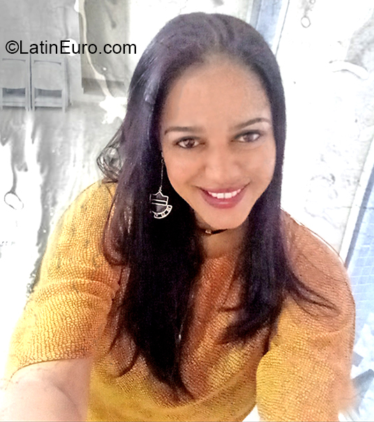 Date this georgeous Brazil girl Marisa from Rio De Janeiro BR11029