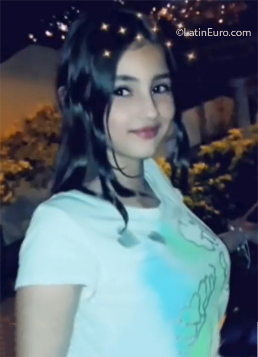 Date this cute Colombia girl Sara from Medellin CO26657