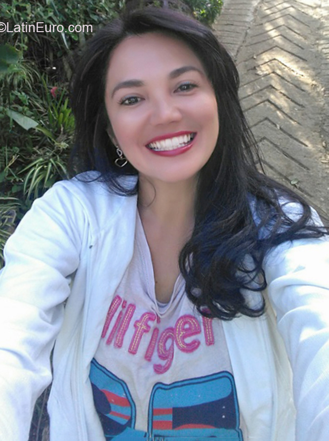 Date this fun Colombia girl Diana Luz from Sahagun CO26741