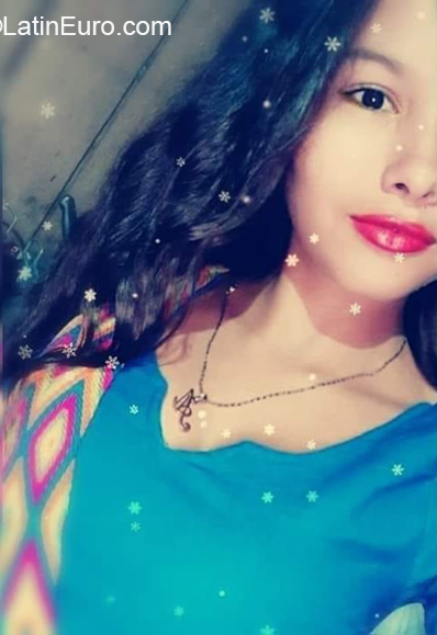 Date this young Colombia girl Ingrid from Florencia CO26776