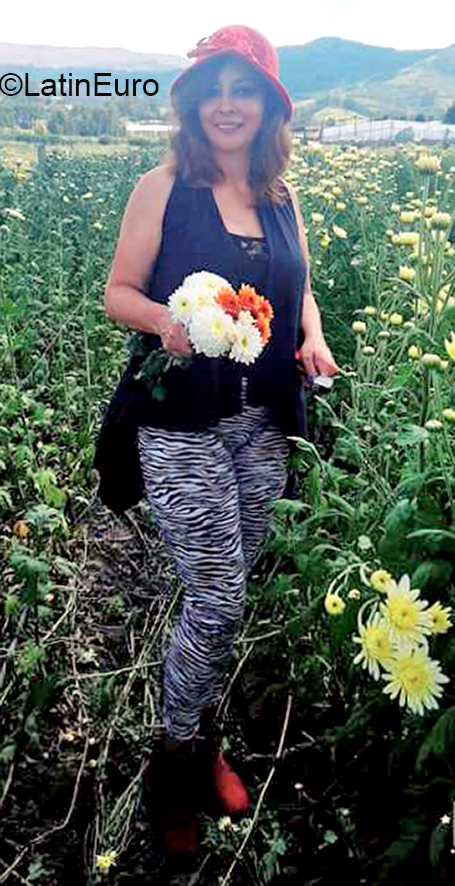 Date this georgeous Ecuador girl Miriam from Quito EC432