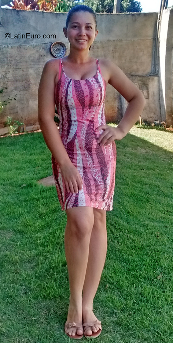 Date this georgeous Brazil girl Soraia from Cascavel BR11050