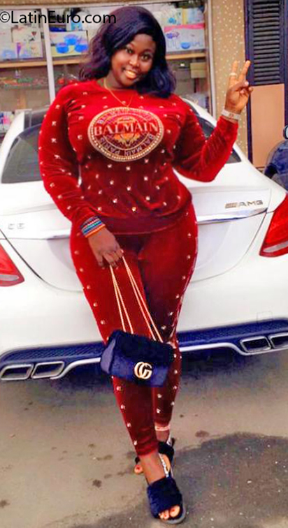 Date this charming Nigeria girl Bibiana from Lagos NG515