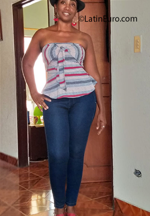 Date this georgeous Colombia girl SORAYDA from Cali CO27505