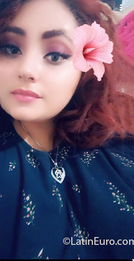 Date this hard body El Salvador girl Jazmin from San Salvador SV109