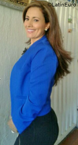 Date this lovely Colombia girl Alice from Bucaramanga CO27101