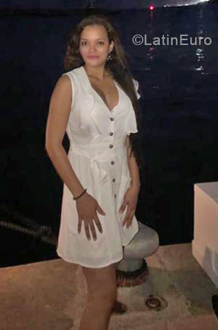 Date this sensual Dominican Republic girl Rose from Santo Domingo DO40466