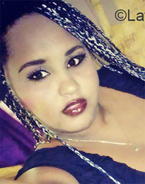 Date this voluptuous Cuba girl Yinet from Havana CU676