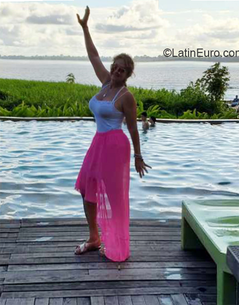 Date this cute Colombia girl Miryan bustaman from Toro Valle Del Cauca CO27223