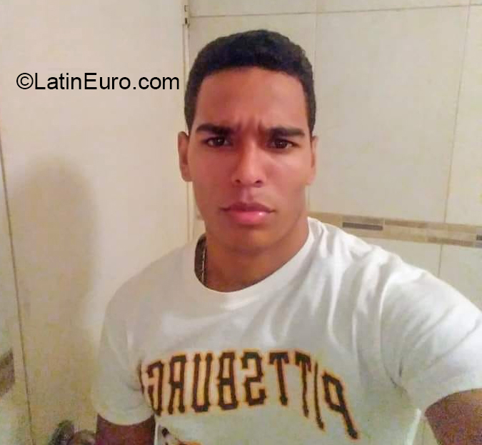 Date this funny Venezuela man Antonio from Caracas VE3157