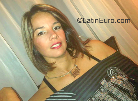 Date this hard body Venezuela girl Melisa from Barquisimeto VE3193