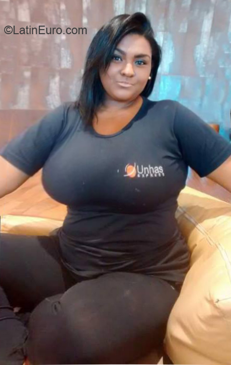 Date this hard body Brazil girl Louisy from Rio de Janeiro BR11174